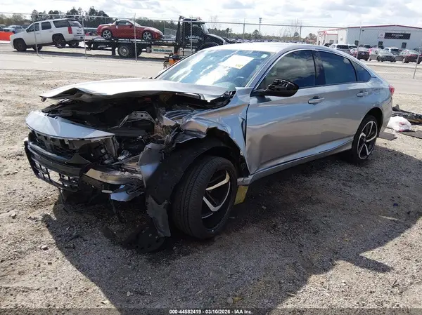 1HGCV1F33JA122807 2018 HONDA ACCORD - Image 2