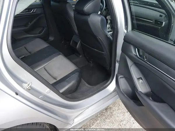 1HGCV1F33JA122807 2018 HONDA ACCORD - Image 8