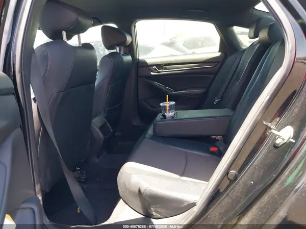 1HGCV1F33JA130468 2018 HONDA ACCORD - Image 8