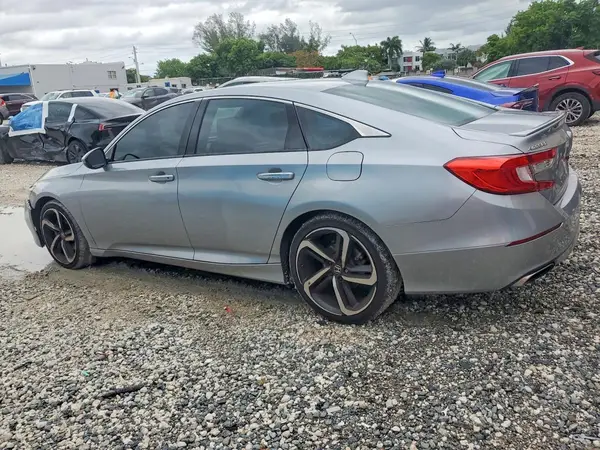 1HGCV1F33JA131541 2018 HONDA ACCORD - Image 2