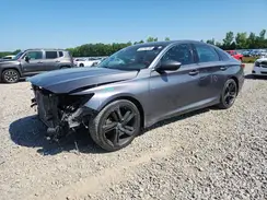 1HGCV1F33JA132334 2018 HONDA ACCORD