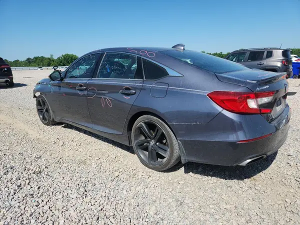 1HGCV1F33JA132334 2018 HONDA ACCORD - Image 2