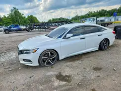 1HGCV1F33JA137209 2018 HONDA ACCORD