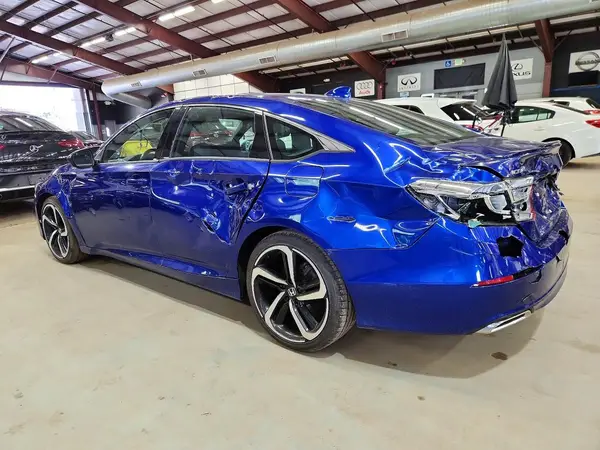 1HGCV1F33JA139705 2018 HONDA ACCORD - Image 2