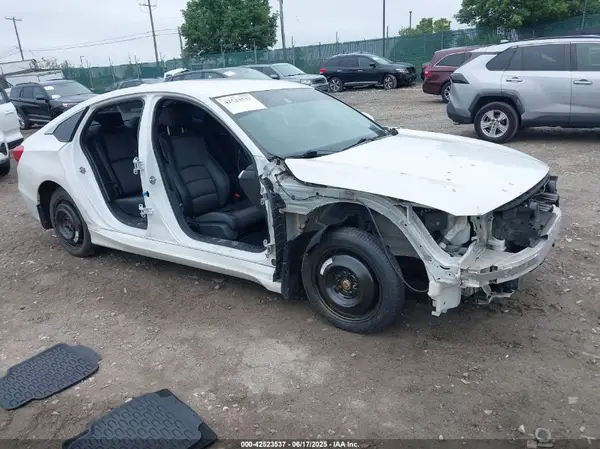 1HGCV1F33JA141048 2018 HONDA ACCORD - Image 1