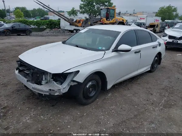 1HGCV1F33JA141048 2018 HONDA ACCORD - Image 2