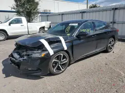 1HGCV1F33JA142412 2018 HONDA ACCORD