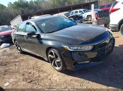 1HGCV1F33JA158979 2018 HONDA ACCORD