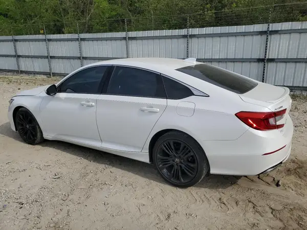 1HGCV1F33JA161767 2018 HONDA ACCORD - Image 2