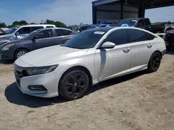 1HGCV1F33JA164474 2018 HONDA ACCORD