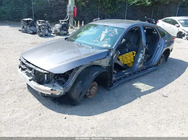 1HGCV1F33JA170422 2018 HONDA ACCORD - Image 2