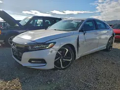 1HGCV1F33JA170792 2018 HONDA ACCORD