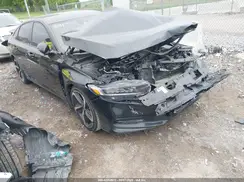 1HGCV1F33JA173417 2018 HONDA ACCORD
