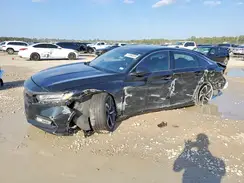 1HGCV1F33JA174714 2018 HONDA ACCORD