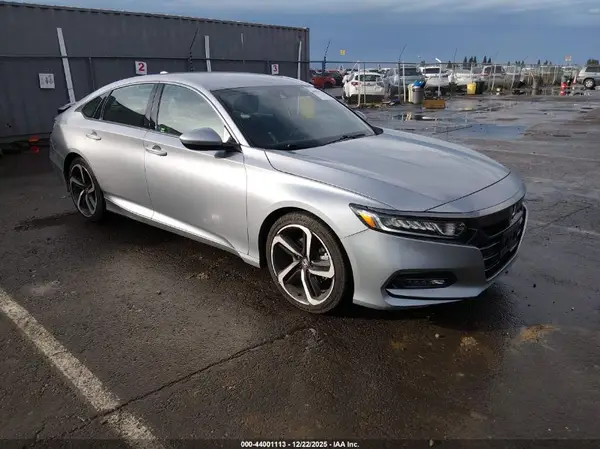 1HGCV1F33JA176902 2018 HONDA ACCORD - Image 1