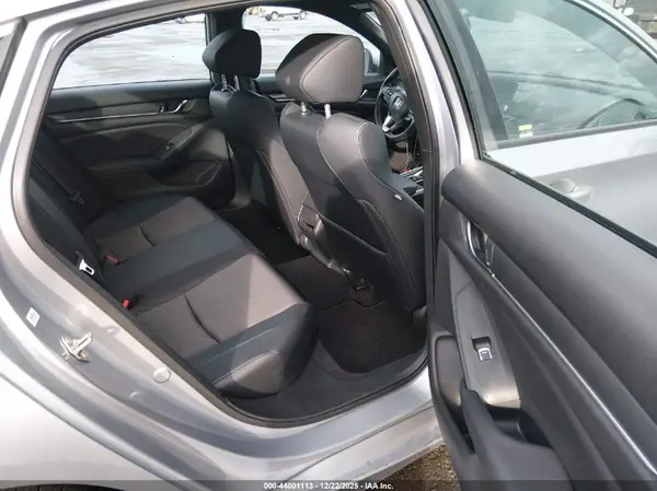 1HGCV1F33JA176902 2018 HONDA ACCORD - Image 8