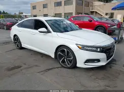 1HGCV1F33JA179279 2018 HONDA ACCORD