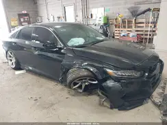 1HGCV1F33JA184112 2018 HONDA ACCORD