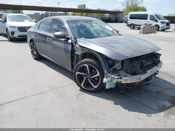 1HGCV1F33JA184689 2018 HONDA ACCORD - Image 1