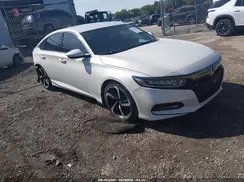 1HGCV1F33JA186572 2018 HONDA ACCORD