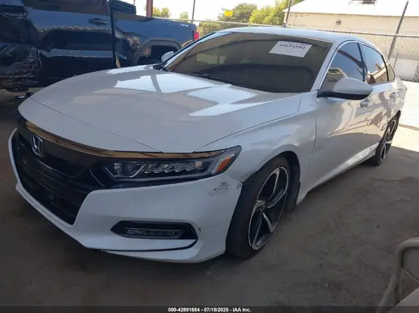 1HGCV1F33JA186619 2018 HONDA ACCORD - Image 2