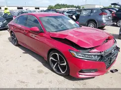 1HGCV1F33JA186961 2018 HONDA ACCORD