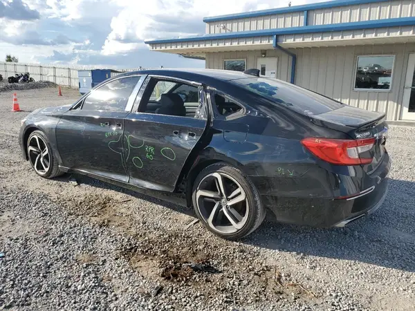 1HGCV1F33JA188113 2018 HONDA ACCORD - Image 2