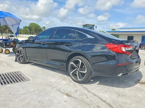 1HGCV1F33JA189570 2018 HONDA ACCORD - Image 2