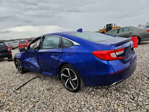 1HGCV1F33JA193733 2018 HONDA ACCORD - Image 2