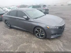 1HGCV1F33JA195417 2018 HONDA ACCORD