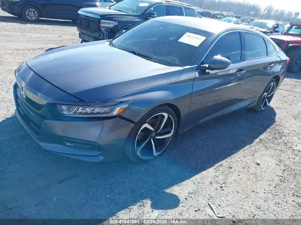 1HGCV1F33JA200387 2018 HONDA ACCORD - Image 2