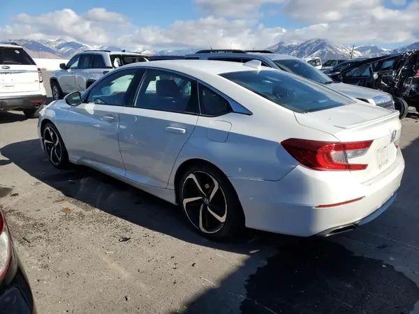 1HGCV1F33JA201197 2018 HONDA ACCORD - Image 2