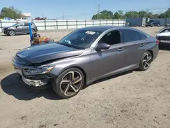 1HGCV1F33JA201605 2018 HONDA ACCORD