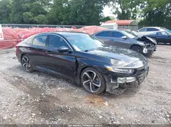 1HGCV1F33JA203872 2018 HONDA ACCORD