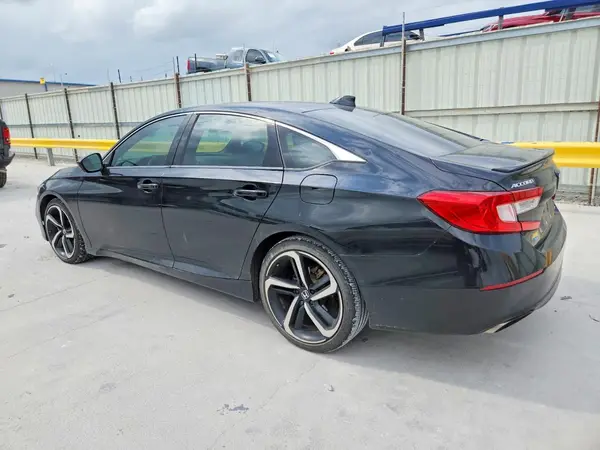 1HGCV1F33JA204035 2018 HONDA ACCORD - Image 2