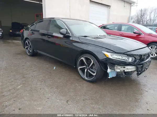 1HGCV1F33JA204116 2018 HONDA ACCORD - Image 1