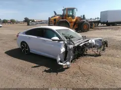 1HGCV1F33JA204729 2018 HONDA ACCORD