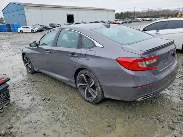 1HGCV1F33JA206299 2018 HONDA ACCORD - Image 2