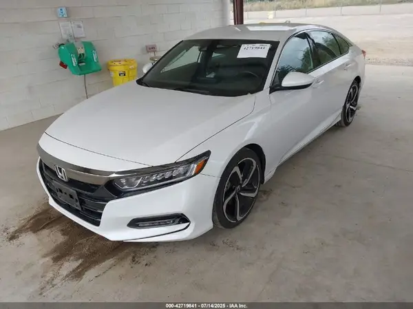 1HGCV1F33JA207890 2018 HONDA ACCORD - Image 2