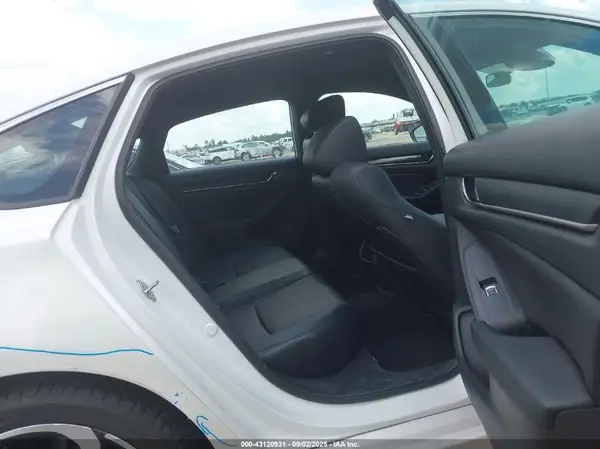 1HGCV1F33JA209526 2018 HONDA ACCORD - Image 8