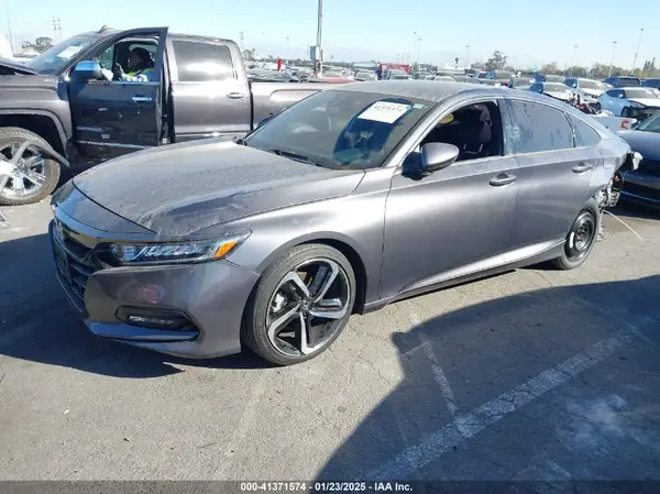 1HGCV1F33JA216976 2018 HONDA ACCORD - Image 2