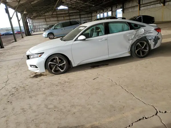 1HGCV1F33JA221286 2018 HONDA ACCORD - Image 1