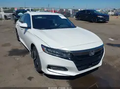 1HGCV1F33JA227122 2018 HONDA ACCORD