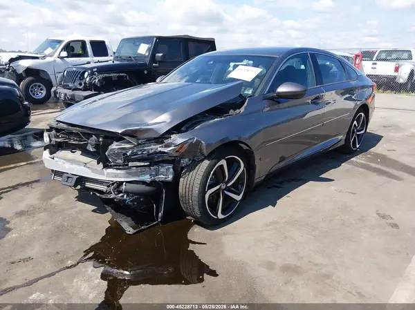 1HGCV1F33JA228965 2018 HONDA ACCORD - Image 2