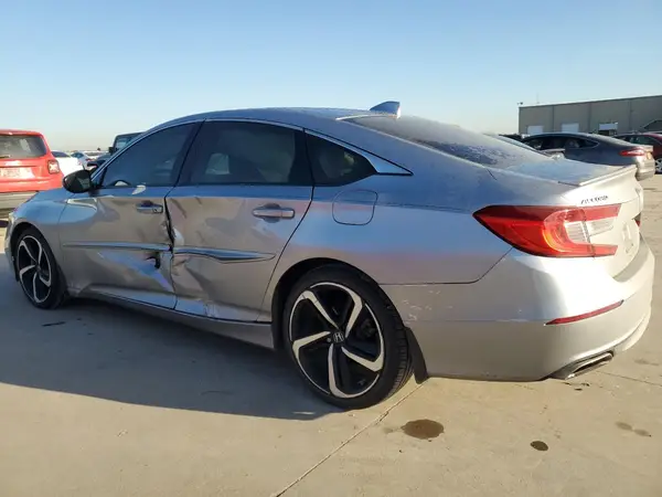 1HGCV1F33JA239903 2018 HONDA ACCORD - Image 2