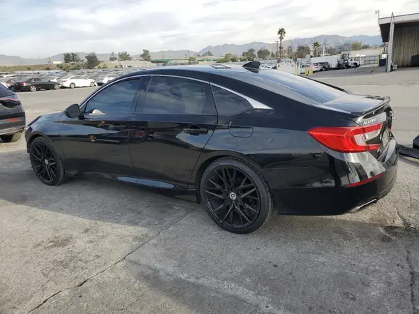 1HGCV1F33JA244566 2018 HONDA ACCORD - Image 2