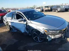 1HGCV1F33JA246270 2018 HONDA ACCORD
