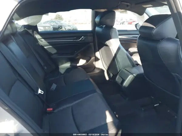 1HGCV1F33JA246270 2018 HONDA ACCORD - Image 8