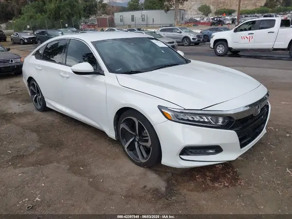 1HGCV1F33JA248407 2018 HONDA ACCORD - Image 1