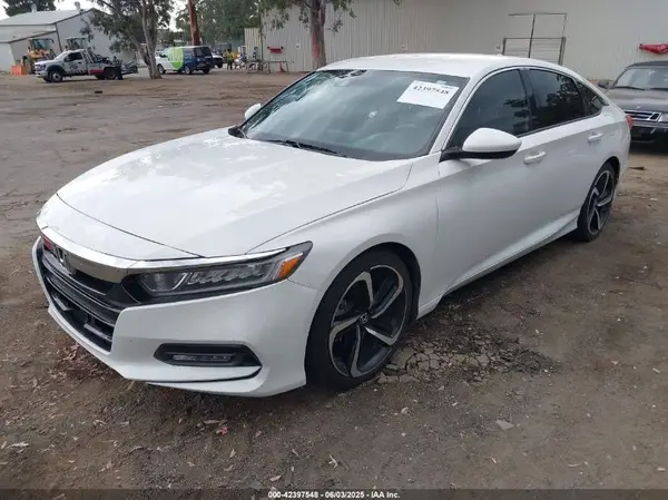 1HGCV1F33JA248407 2018 HONDA ACCORD - Image 2